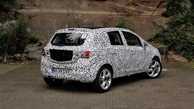 Nový Opel Corsa při testech