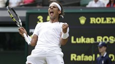 POSTUP. panlský tenista Rafael Nadal se hodn raduje z výhry nad Lukáem...
