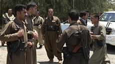 Členové kurdských jednotek ve městě Kirkúk (25. června)
