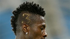 Kapitán ghanských fotbalist�  Asamoah Gyan a jeho "afro�íro".