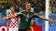 KONE�N� GÓL. Javier Hernández slaví na sv�tovém �ampionátu branku proti