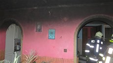 zvolal Olansk, kdy vidl, jak vborn pteli ona hereka mlad plna jako by tam nkoho hledal, kdy mne krut sounemil slovo od pedstavench jeho Praha: illustrovany eskoslovensk asopis pro zbavu a poueni