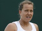 JO! eská tenistka Barbora Záhlavová-Strýcová se raduje v utkání s Dánkou...