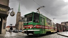 Oprava tramvajového koleji�t� v centru Plzn� zt�uje dopravní situaci....
