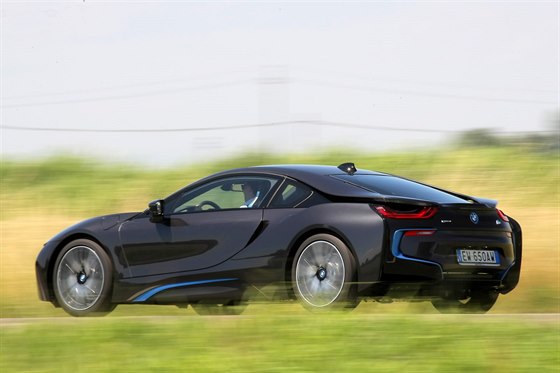 BMW i8