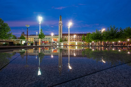 Riegrovo námstí a nádraí v Hradci Králové