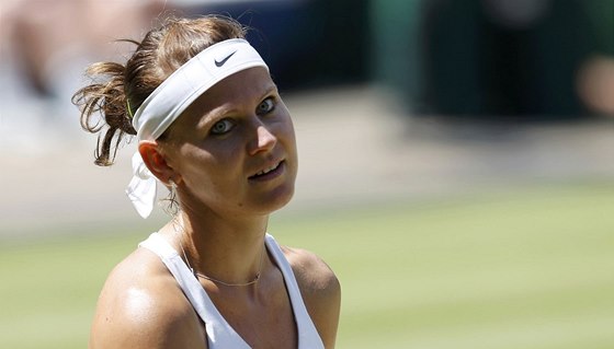 PORAENÁ. Lucie afáová neprola do wimbledonského finále, i tak bude z Londýna odjídt spokojená.