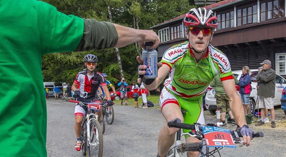 OBERSTVENÍ. Momentka z Bikemaratonu Drásal