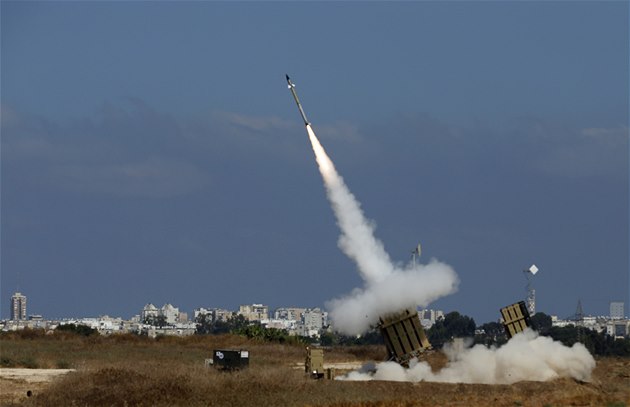 Čas na Železnou kopuli? Izrael zvažuje pomoc Kyjevu. Budete terč, varuje Rusko