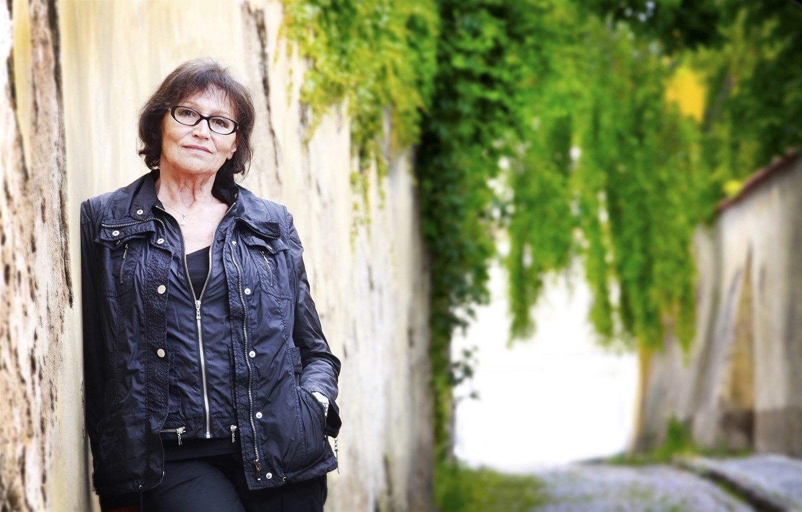 Zp�va�ka Marta Kubi�ová