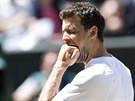 ZAKOUSNUTÝ. Bulharský tenista Grigor Dimitrov hraje semifinále Wimbledonu
