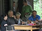 Milo� Zeman se objevil na tradi�ním posezení p�i p�íle�itosti pochodu Kontrola...