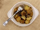 Sedlácké brambory (29 K / 10 dkg) - test jídla ze stánk na karlovarském...