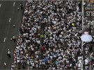 Desetitisíce obyvatel Hongkongu protestují v ulicích za demokracii a pímou...