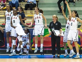 3. Teprve potetí se na jednom míst sely nejlepí svtové basketbalistky do...