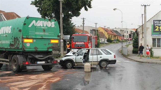 Nehoda felicie a nkladnho auta v Kyjov (8. ervence, 2014).
