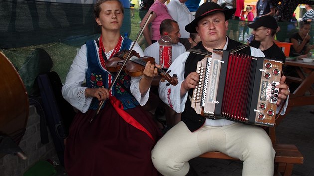 Gorale, kte vyplovali odpoinek mstnm folklrem