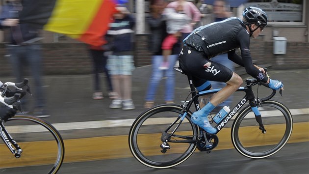 Chris Froome po svm prvnm pdu v pt etap Tour de France.
