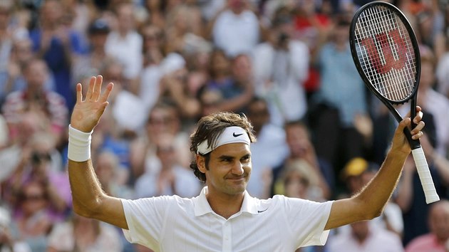 ROGER FEDERER, FINALISTA. vcarsk tenisov legenda prola ve Wimbledonu 2014 do dalho grandslamovho finle.