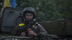 Ukrajinské jednotky v Charkovské oblasti (8. ervence 2014)