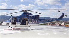 Heliport za 41 milion� korun si vyzkou�el i vrtulník policie. Záchranná slu�ba...