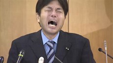 Sedmatyicetiletý poslanec parlamentu japonské prefektury Hjógo Ryutaro...