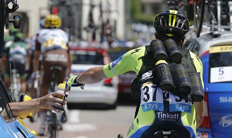 NOSI VODY. Nicolas Roche ve tinct etap Tour de France. 