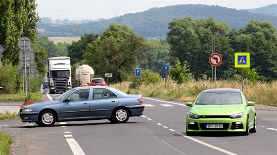 Nebezpenou kiovatku v Pestanov nahradí kruhový objezd.