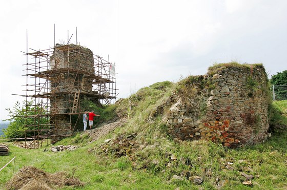 V Bochově ve čtvrtek oficiálně začala obnova a rekonstrukce zříceniny hradu