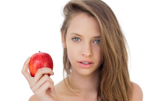 Pravidelná konzumace jablek prospje vaemu zdraví po mnoha stránkách. (ilustraní foto)