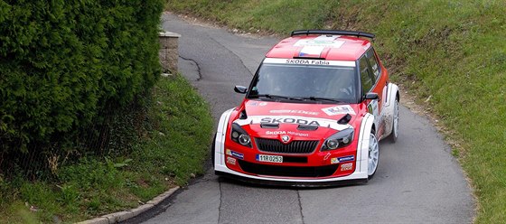 Jan Kopecký a Pavel Dresler bhem rychlostní zkouky na Rally Bohemia