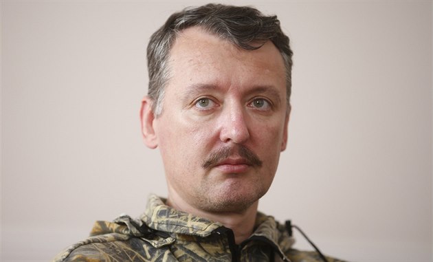 Někdejší velitel separatistů Girkin odjel na frontu, Ukrajina vypsala odměnu