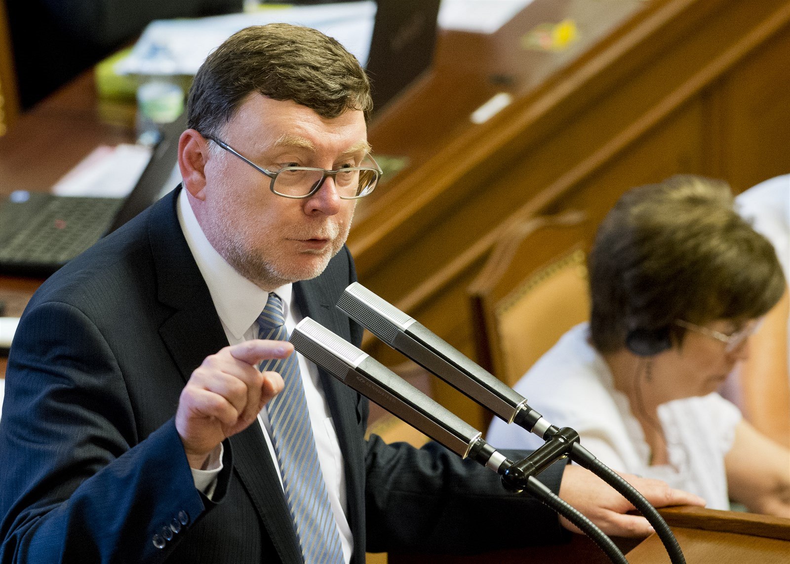 P�edseda poslaneckého klubu ODS Zbyn�k Stanjura na mimo�ádné sch�zi Poslanecké...