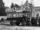 V roce 1907 začal jezdit první trolejbus na území dnešní České republiky ve...