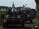 Ukrajinská armáda pokrauje k Doncku a Luhansku.