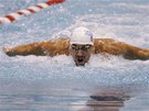 Michael Phelps na mítinku v Athens na trati 100 metr motýlek. 