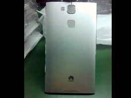 Huawei Ascend D3: st zadnho krytu