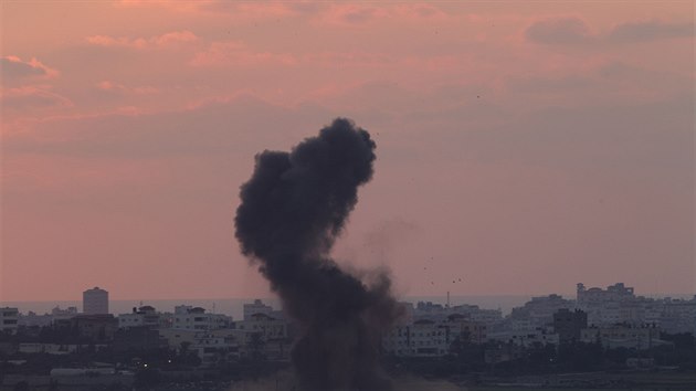 Izraelsk nlety na Psmo Gazy (16. ervence 2014)