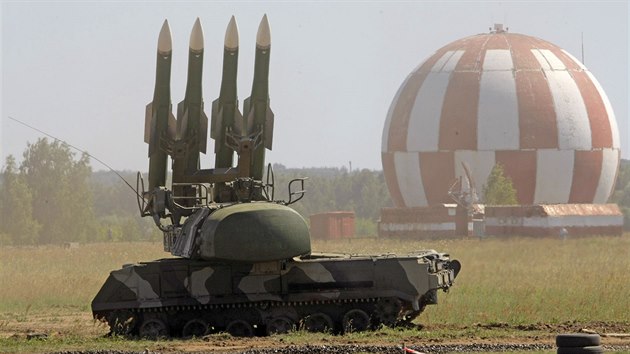 Raketov systm BUK M2 na mezinrodn pehldce vojensk techniky, kter se konala nedaleko Moskvy v roce 2010.