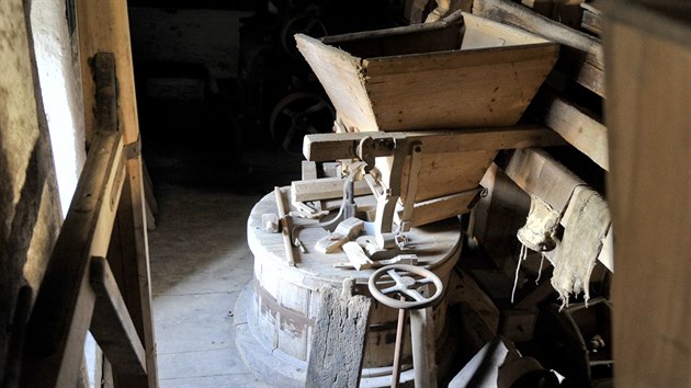 Majitel daovskho mlna nemuseli star mlynsk vybaven shnt na burzch, ani po vesnicch. Bylo pmo ve mln, jen ho oprit.