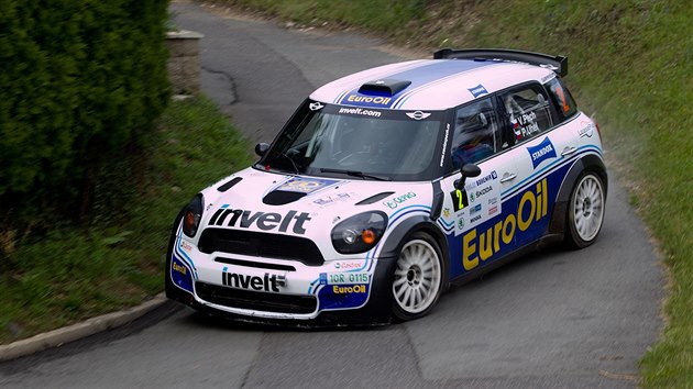 Vclav Pech a Petr Uhel bhem rychlostn zkouky na Rally Bohemia