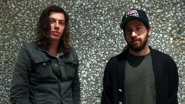 Jake Hoffman (vpravo) a Samuel Benedict p�ijeli do Var� s filmem Astma (9. �ervence 2014).