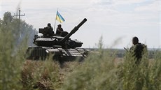 Ukrajinský tank asi 60 kilometr od Doncku (11. ervence 2014)