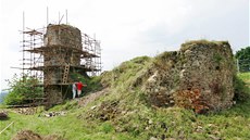 V Bochov� ve �tvrtek oficiáln� za�ala obnova a rekonstrukce z�íceniny hradu