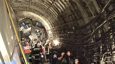 V Moskv� vykolejilo metro (15. �ervence 2014).