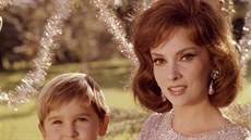 Gina Lollobrigida se synem Milkem v roce 1964