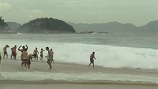 Slavná plá Cobacabana v Riu