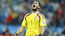 HRDINA. Argentinský branká Sergio Romero se raduje, kdy chytil nizozemskou...