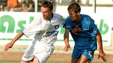 Momentka z utkání albánské Teuty a bosenského �irokého Brijegu. V modrém hrá�...