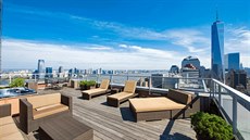 Obytná plocha celého penthousu je 1 434 metr tvereních, terasa má 204 metr...